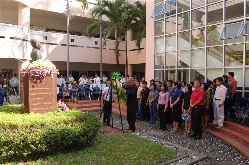 ../Picture/2552/DSC_0052 (Medium).JPG